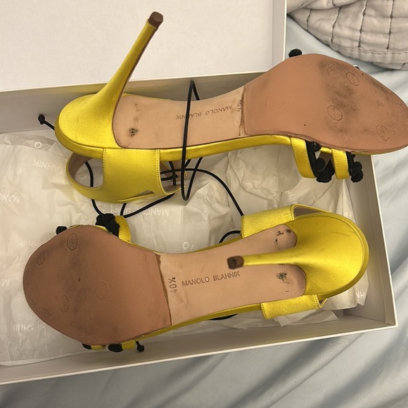 Manolo Blahnik Esparra Satin Yellow Stiletto Heels - Picture 8 of 10